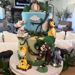 Jungle themed cake
