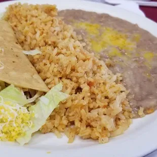 a plate of mexican food