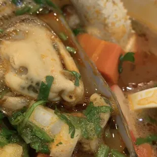 Caldo/Soup 7 Mares/Seas: Shrimp, Octopus, Scallops, Crab, Clams, Mussels, and Fish.