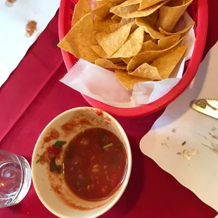 Chips and salsa  very good !