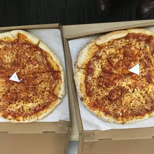 Left side is cheese, right side is pepperoni, or lack of it, relates to review posting on 10/2/2018