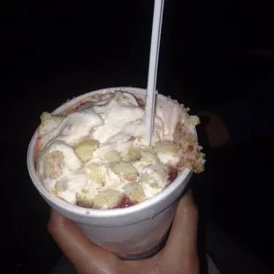 Small Strawberry shortcake flurry