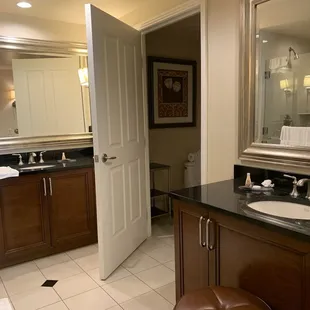 1br/2ba Primary bathroom