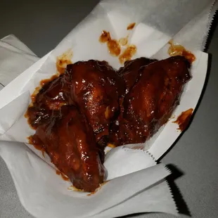 Smoked BBQ chicken wings