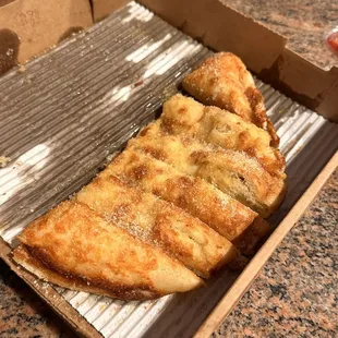 Cheese Jet's Deep Dish Bread