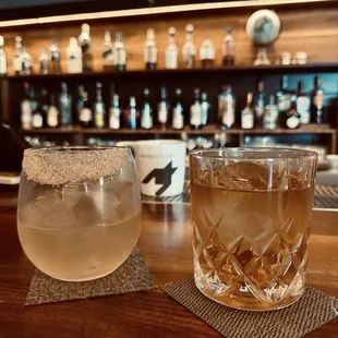 Tequila and bourbon Old fashion&apos;s