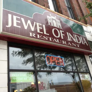 the entrance to the restaurant