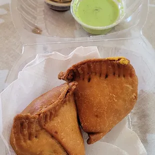 Vegetable samosa was 2.5/5