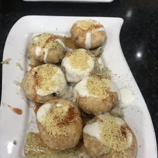 Dahi Sev Poori