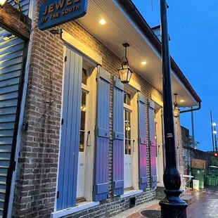 Jewel of the south Nola restaurant