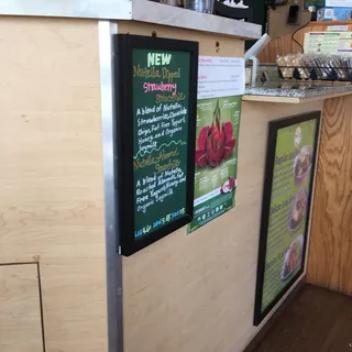 Nutella Dipped Strawberry