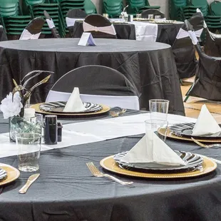 We offer linen packages for your events.