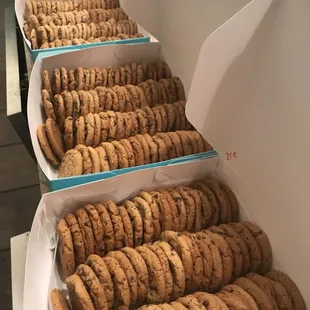 400 choc chip cookies and Cakepops for Jack and Jill Inc!!!!