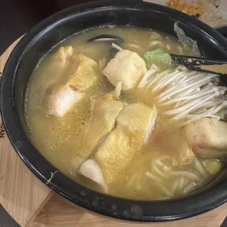 Sr2. Fish Maw Soup Rice Noodles With Abalone And Chicken (P) Sr2. (P)