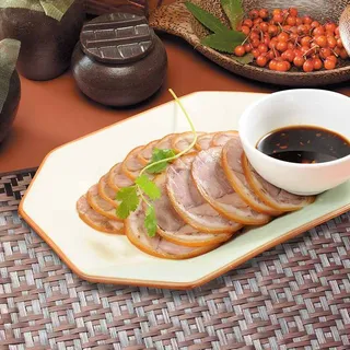 Sliced Pig Elbow with Garlic Sauce