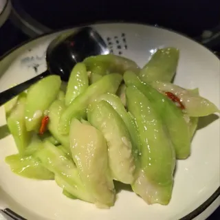 Okra in Garlic Sauce