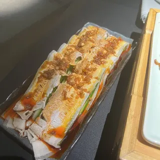 Pork Belly with Mashed Garlic Sauce