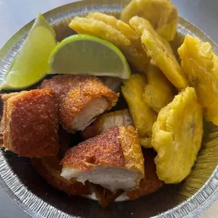 Chicharrón de Cerdo con Tostones / Fried Pork Belly with Fried Green Plantain