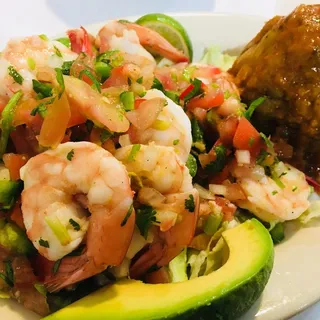 Mofongo con Ensalada de Camarones