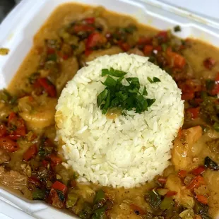 Seafood gumbo w/ shrimp, crab claw and sausage.