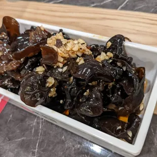 Black fungus with vinegar