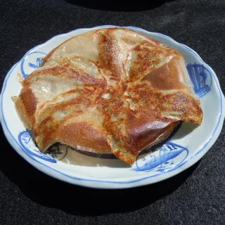 U.F.O. Gyoza