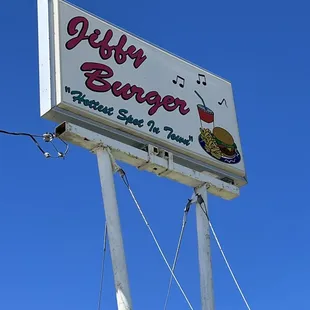 the sign for the restaurant