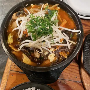 Veggie spicy tofu stew