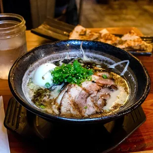 kuro (black garlic) ramen