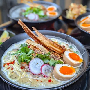 IG: @sherryeatworld Spicy toripaitan