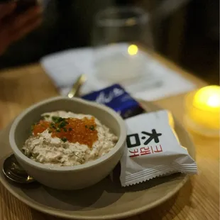 Tuna dip and crackers