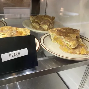 Famous Jill&apos;s Cafe Pie * Peach