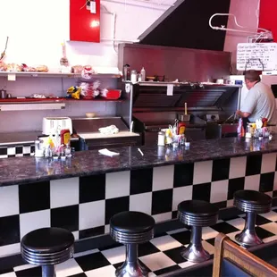 Small ad quaint but good, fast lunch and breakfast food -yum
