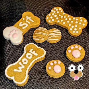 Available with or without yogurt decoration