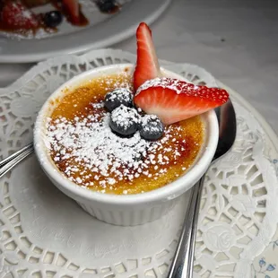 CREME BRULE (DESSERT)