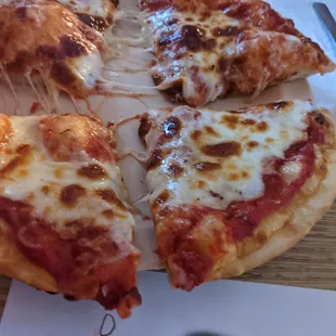 Personal cheese pizza