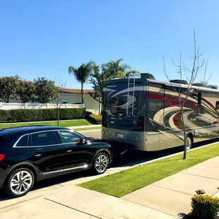 Flat tows perfectly behind our motorhome!