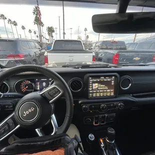 Me trying to return a 33 day old Jeep and losing 7k plus tax!