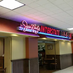 Awesome food great place to sit if your flight is leaving a B gate! Food worth the trip if you are leaving another gate!