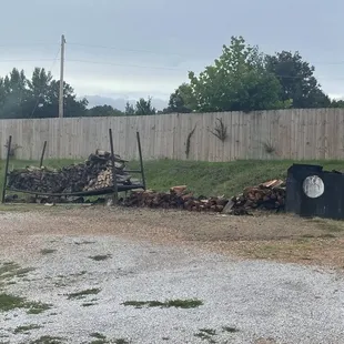 This is exactly what you want to see out back behind any  place you buy bar-b-que anything.  Real wood makes real bbq.