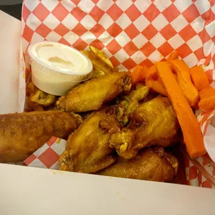Order of bone in wings and waffle fries