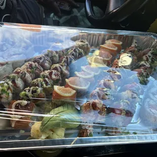 7 sushi rolls