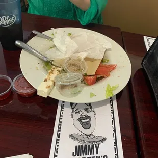 Food is gone because we smashed it. The sandwiches, salads, fries, chips, and anything you can get here is excellent!!!! Holy cow, yummy!!