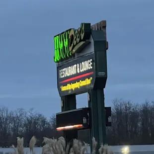 a sign for jimmy dee's