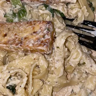 Fettuccine Alfredo