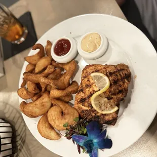 Salmon with sidewinder fries