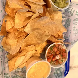 Chips and dip Cabo Trio