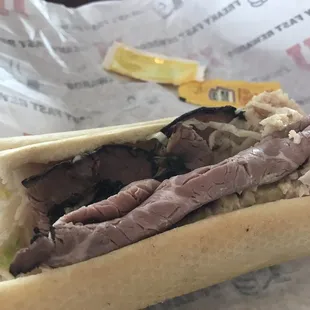 a roast beef sandwich