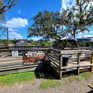 Oct 2021: Sit along the riverside as you eat...