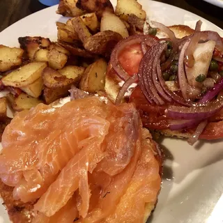 Smoked Salmon Bagel